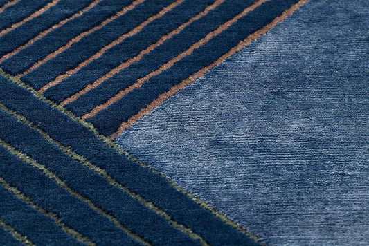 Lysandra Viscose Silk Hand-Tufted Rug