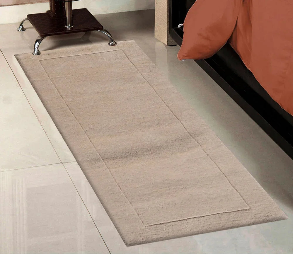 sunshine-carpet-beige-runner-bedroom